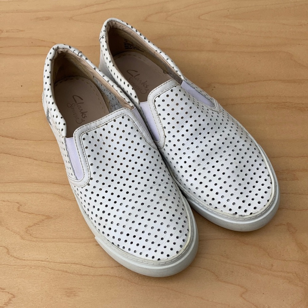 CLARKS Glove Puppet Loafer